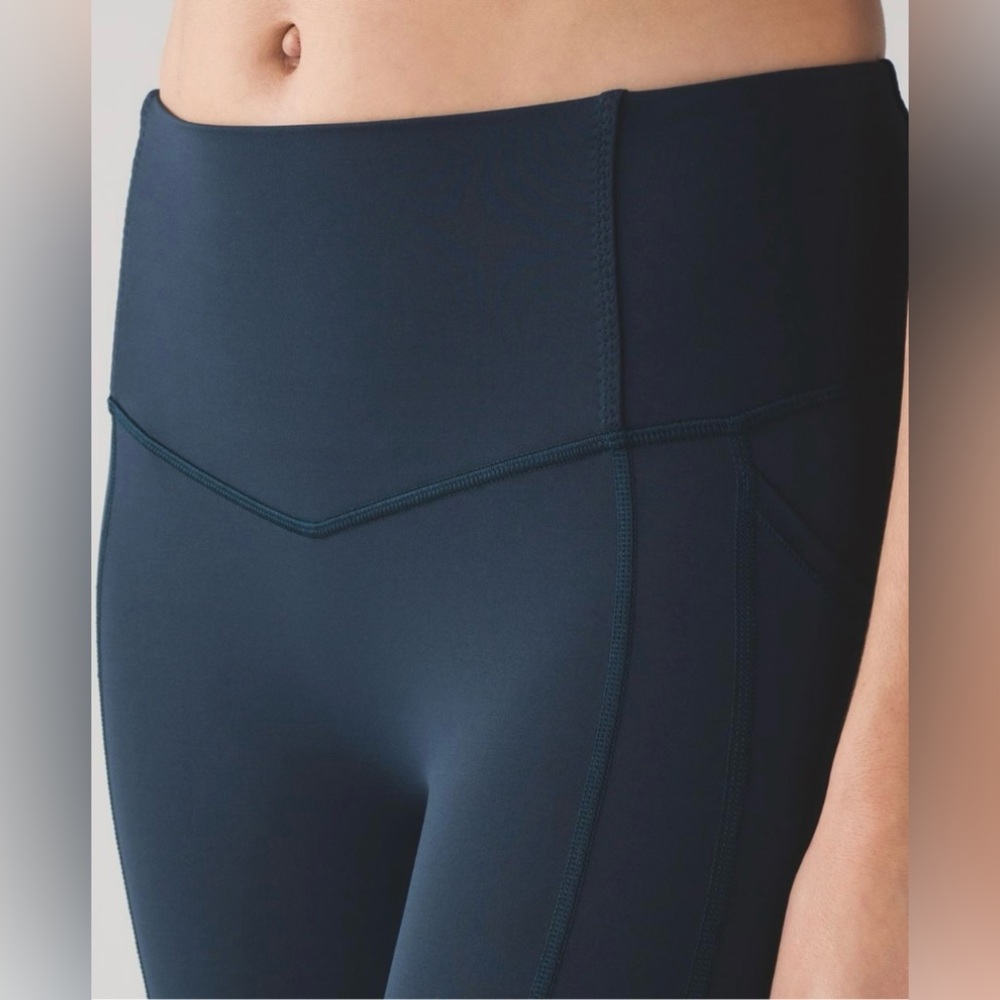 Lululemon All The Right Places 25”
